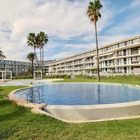 42 By Homeprive Appartement *