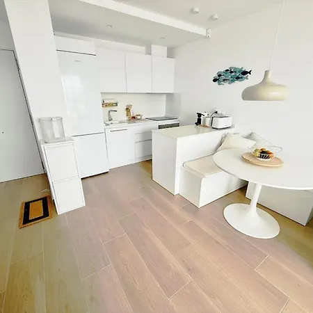 Apartment 42 By Homeprive *